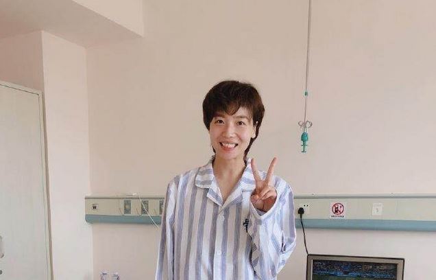 女排第一女神再上手术台！忍剧痛里约夺冠 郎平请美国名医为她根治
